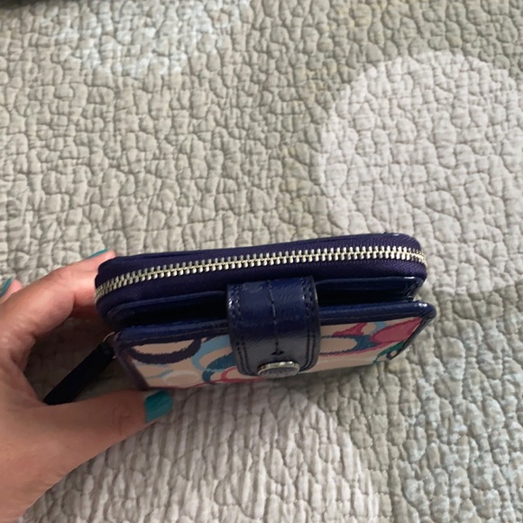 Coach Signature Mini Carryall & Wallet - Picture 16 of 16